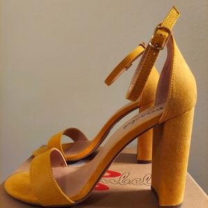 Bonnibel Size 6.5 Mustard